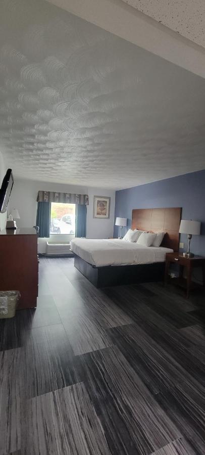 Royal Inn&Suites Akron Bagian luar foto